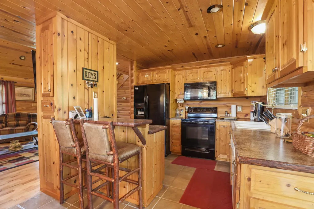 13102 Us Highway 421 South Tyner KY 40486