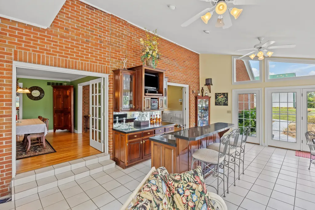 8071 Perryville Road Danville KY 40422