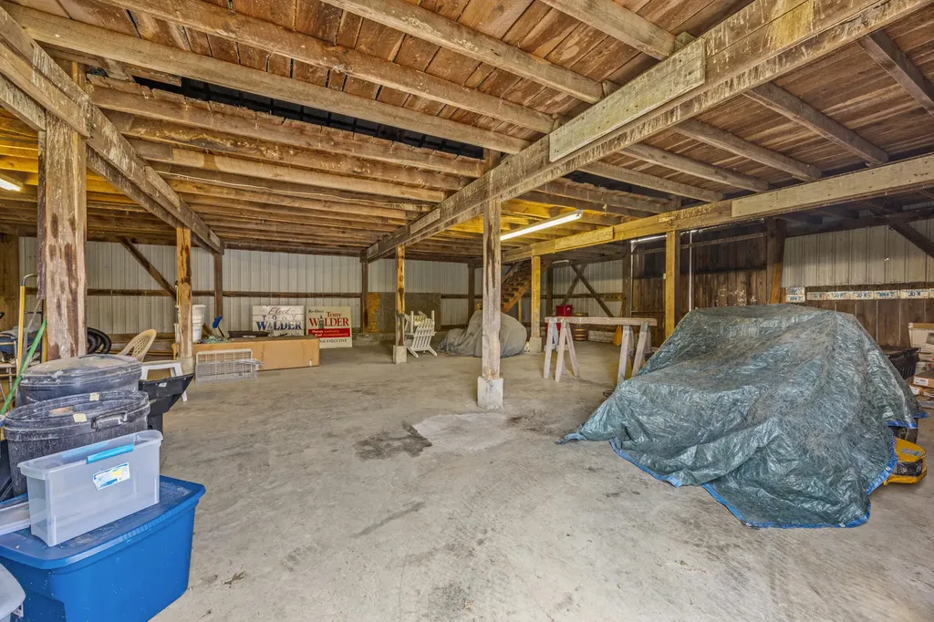 8071 Perryville Road Danville KY 40422