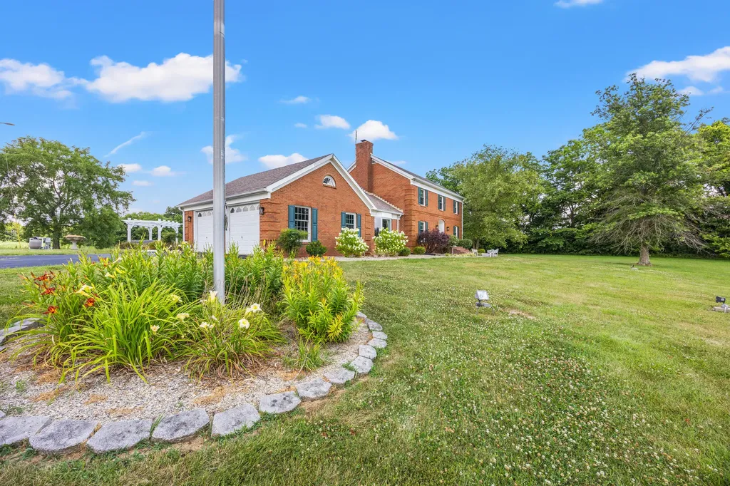 8071 Perryville Road Danville KY 40422
