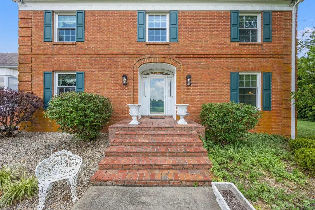 8071 Perryville Road Danville KY 40422