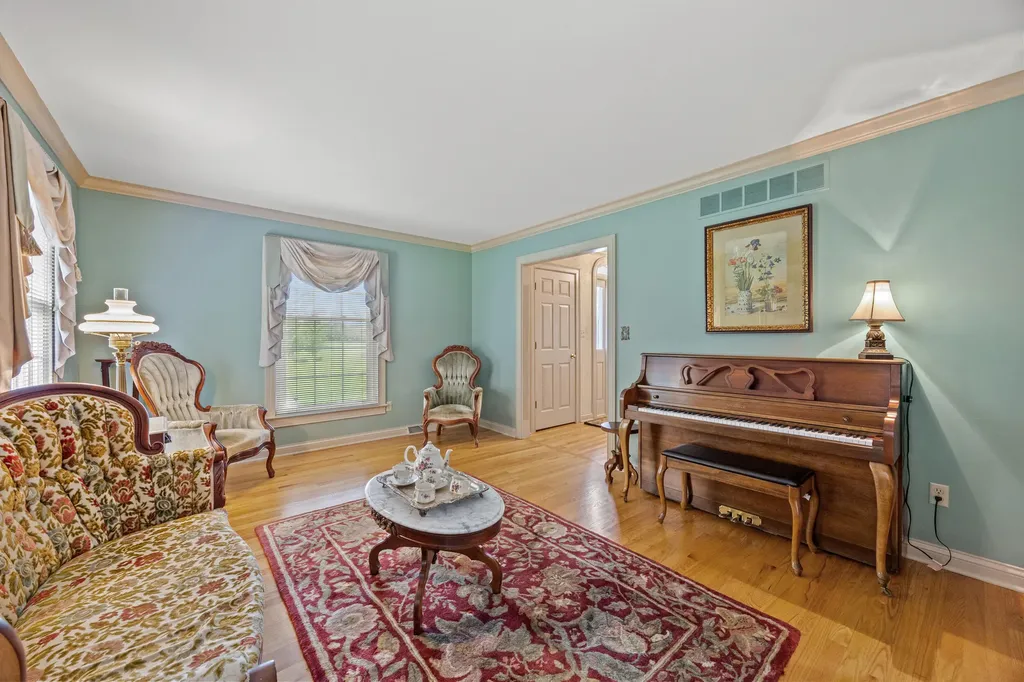 8071 Perryville Road Danville KY 40422