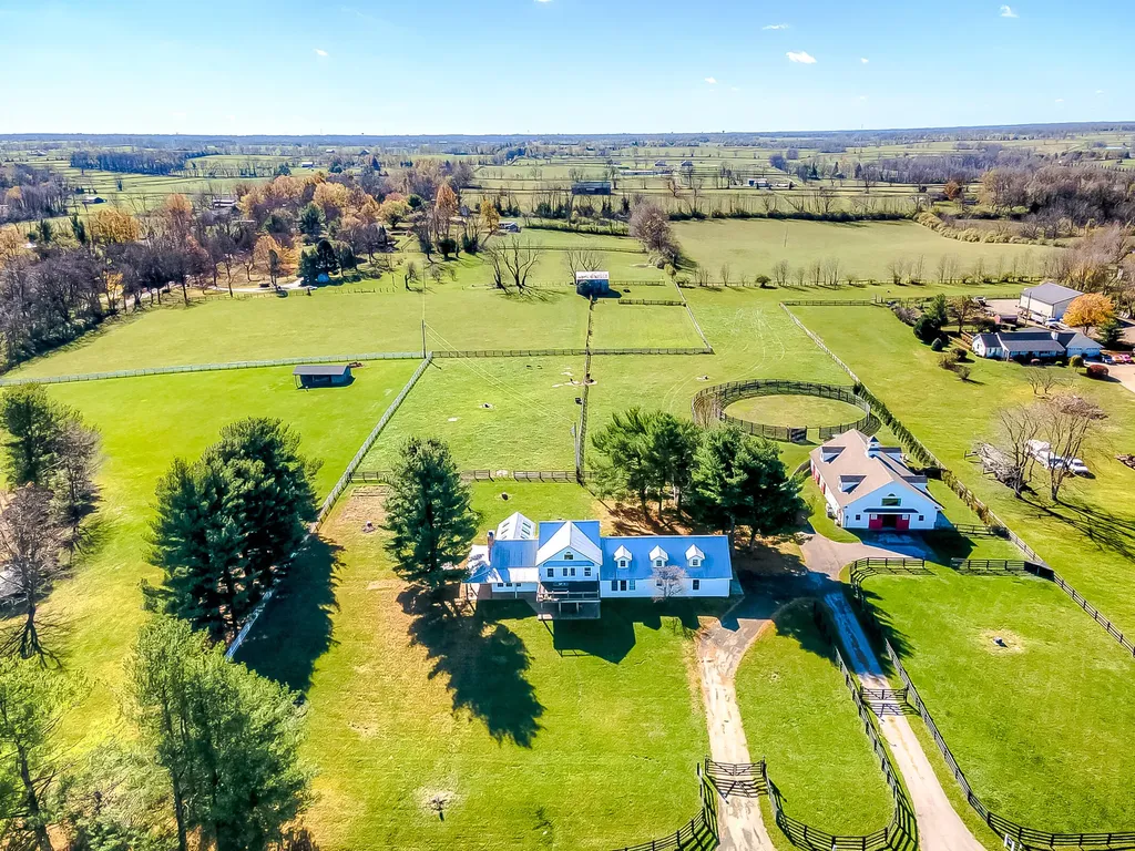 3325 Old Frankfort Pike Versailles KY 40383