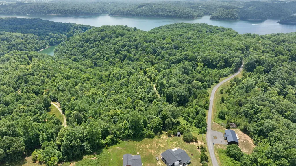 75 Alexandria Drive Nancy KY 42544