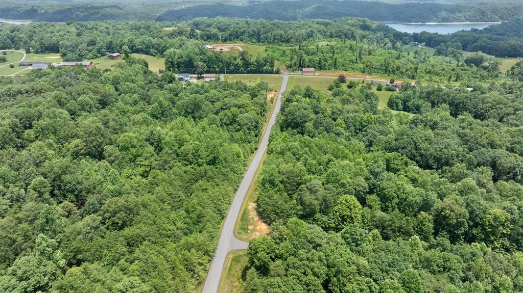 75 Alexandria Drive Nancy KY 42544
