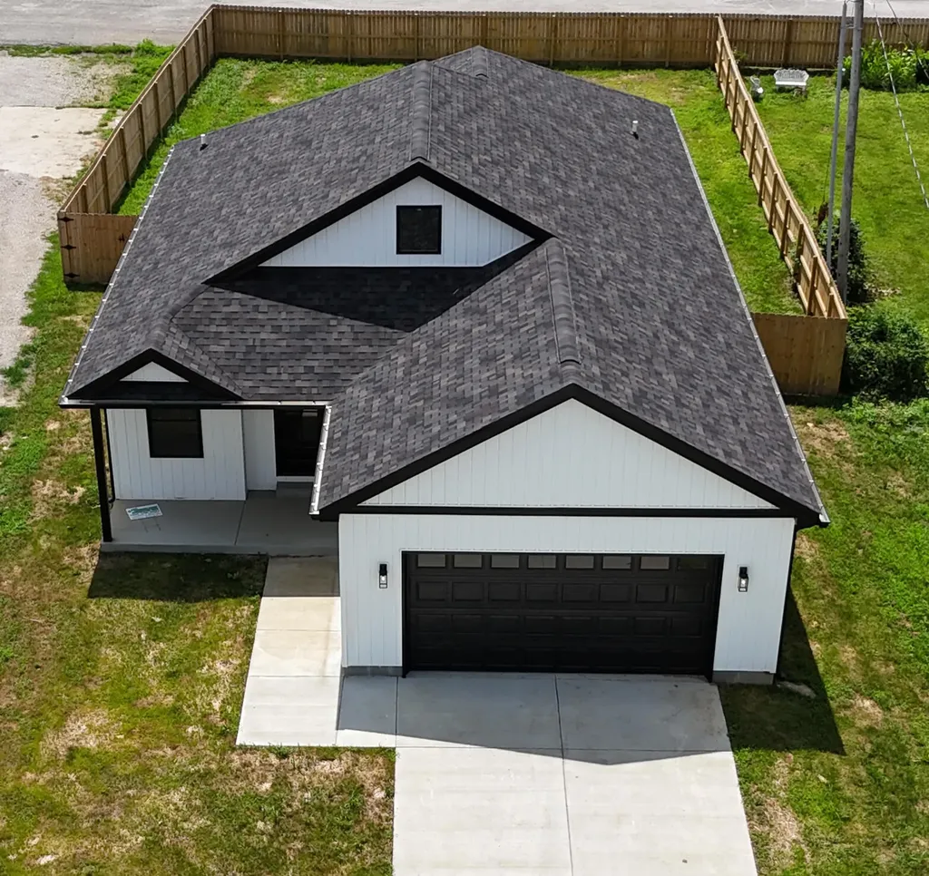 218 E Woodford Street Lawrenceburg KY 40342