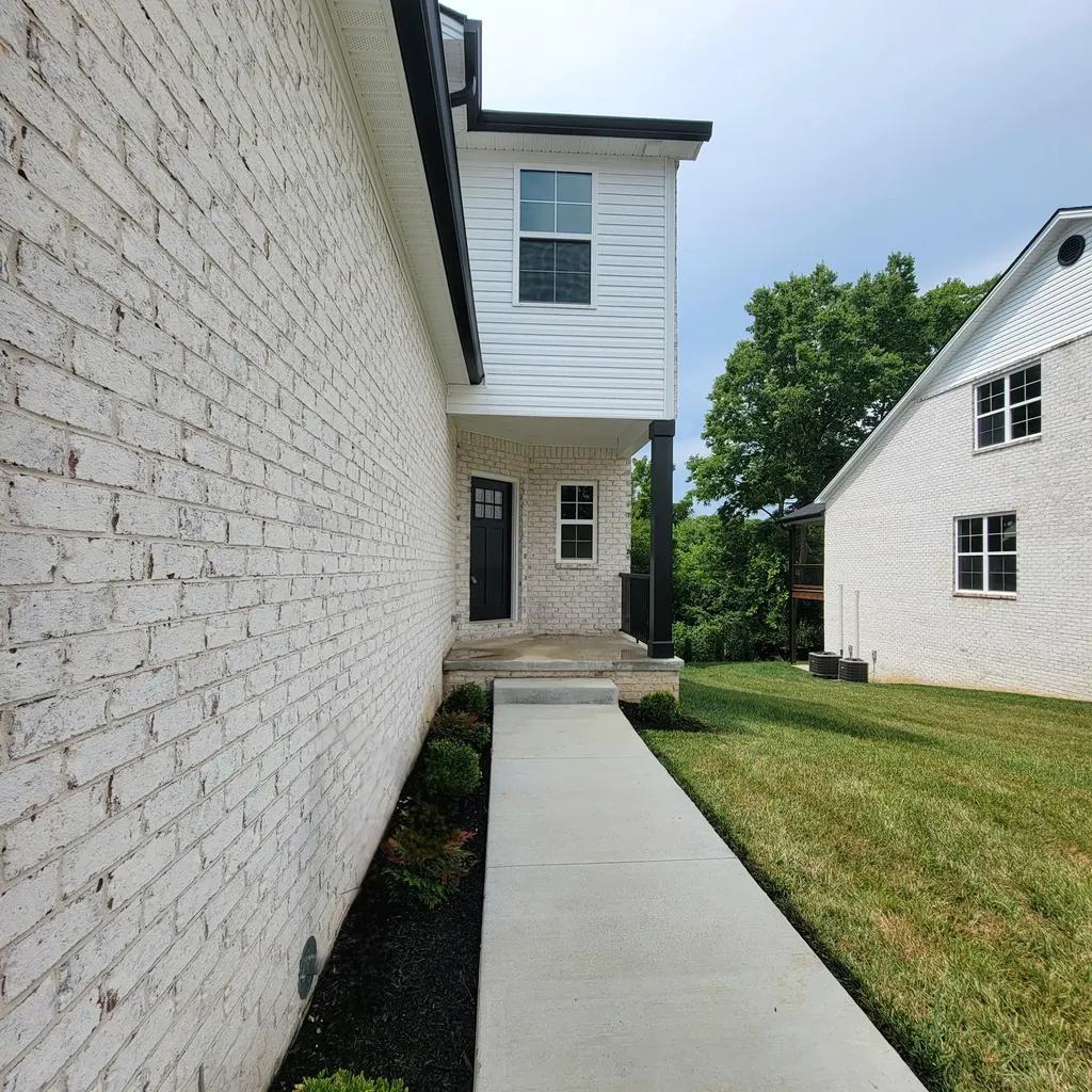 236 Sugartree Lane Versailles KY 40383