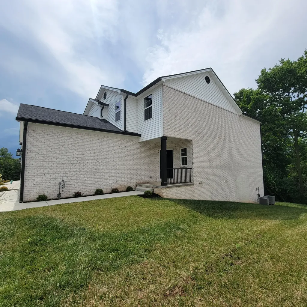 236 Sugartree Lane Versailles KY 40383