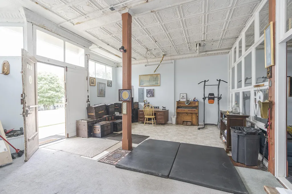 494 & 488 N Main Street Stanton KY 40380
