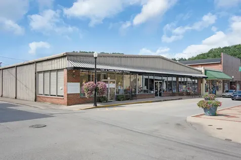 188 W Court Street Prestonsburg KY 41653