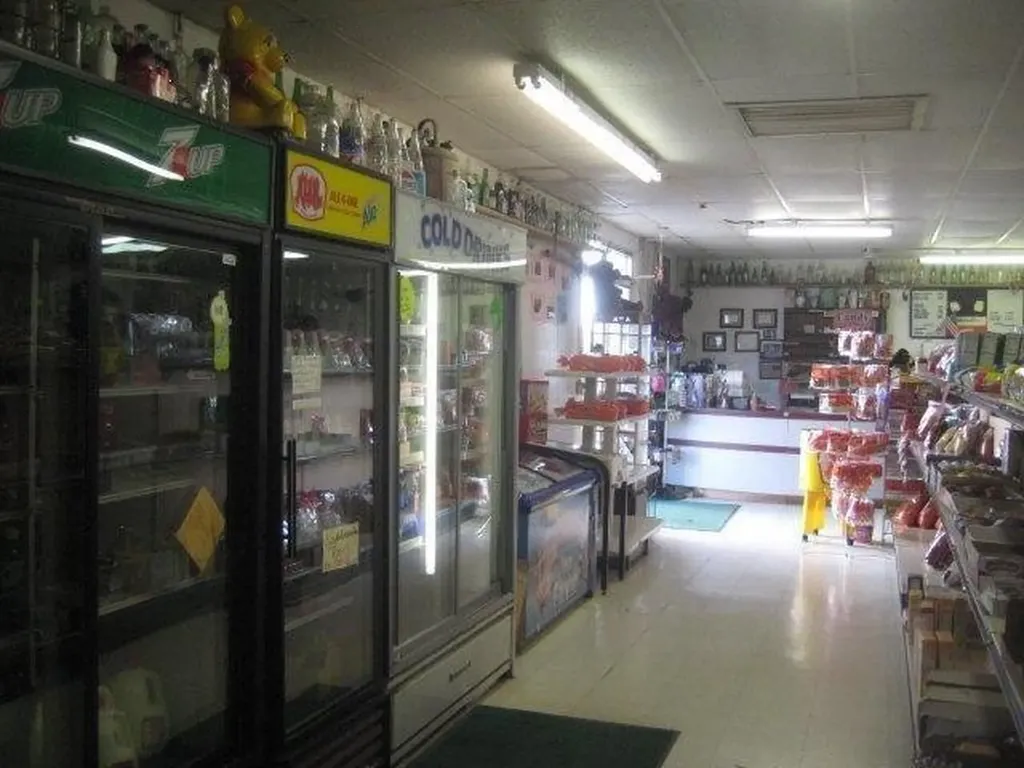 2580 Barnes Mountain Road Irvine KY 40336