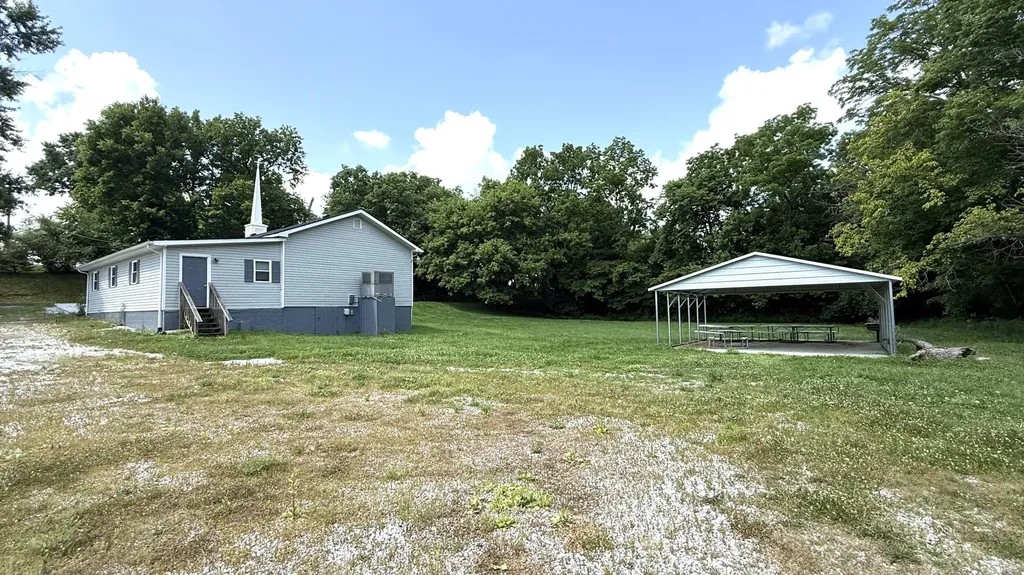 5799 Old Railroad Grade Road Paint Lick KY 40461