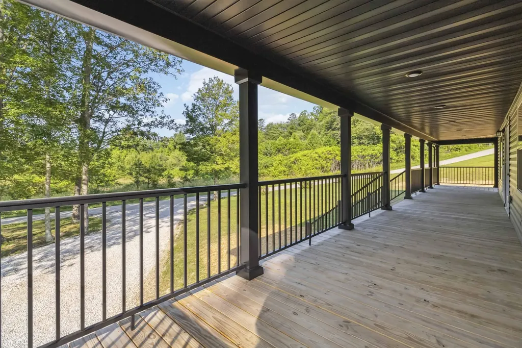 899 Ralley Road Keavy KY 40737