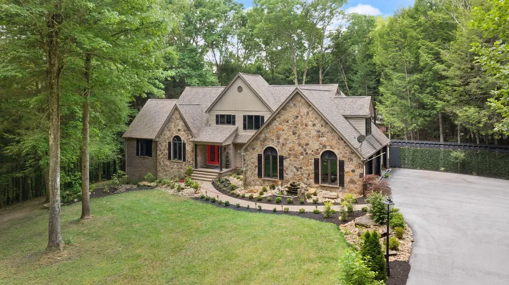225 Spring Gate Drive London KY 40741