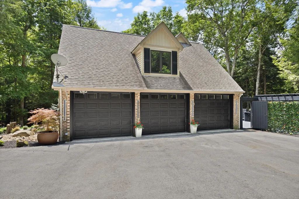 225 Spring Gate Drive London KY 40741