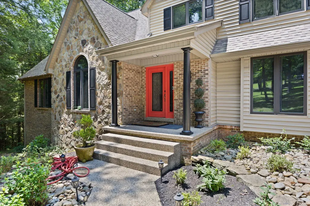 225 Spring Gate Drive London KY 40741
