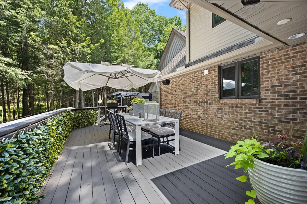 225 Spring Gate Drive London KY 40741