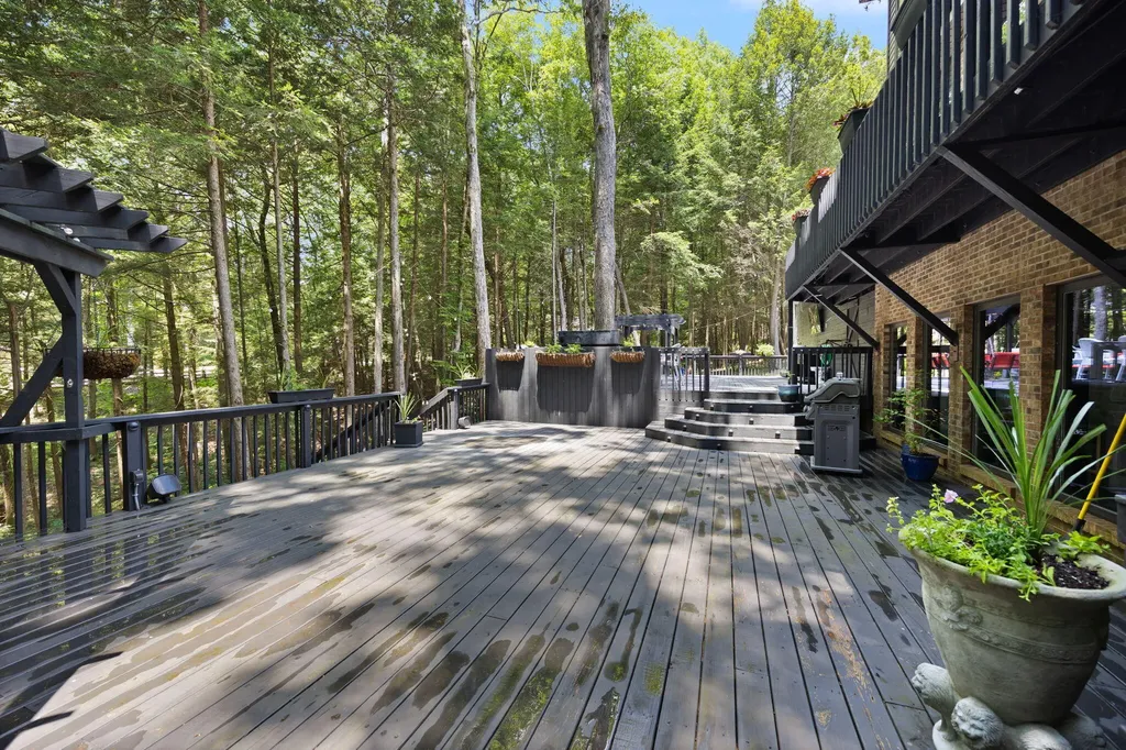 225 Spring Gate Drive London KY 40741