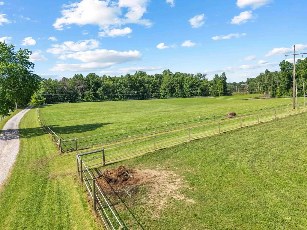 1100 Doublegate Road Jeffersonville KY 40337