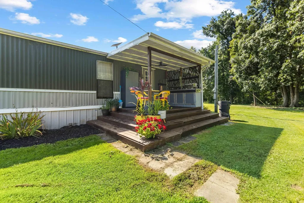 1100 Doublegate Road Jeffersonville KY 40337
