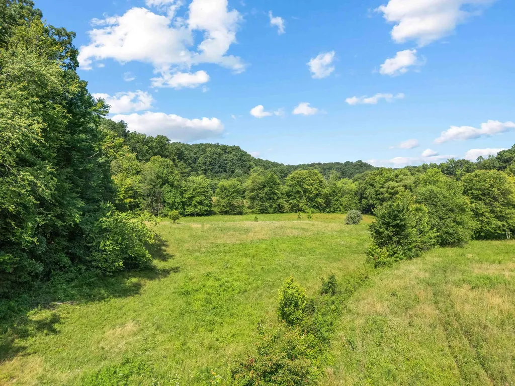 1100 Doublegate Road Jeffersonville KY 40337