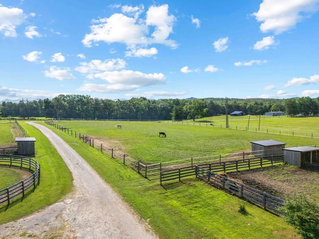 1100 Doublegate Road Jeffersonville KY 40337
