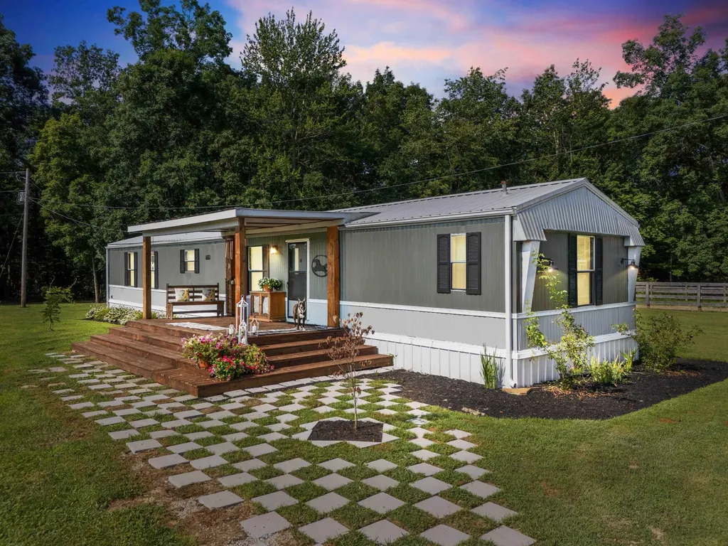 1100 Doublegate Road Jeffersonville KY 40337