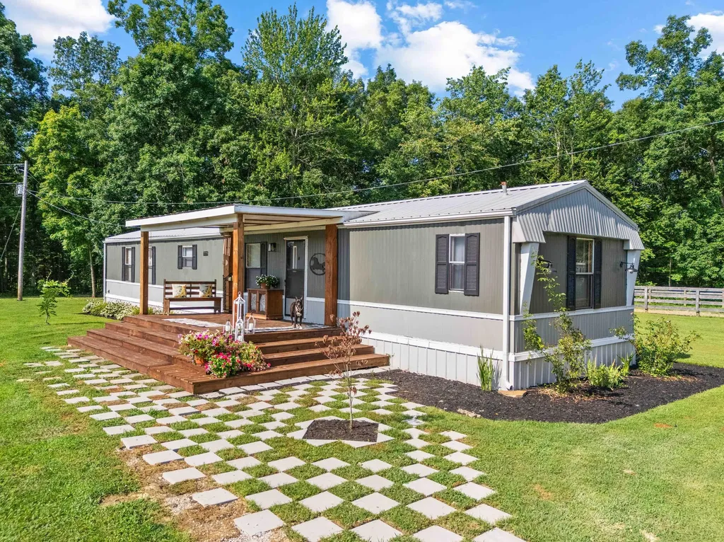 1100 Doublegate Road Jeffersonville KY 40337