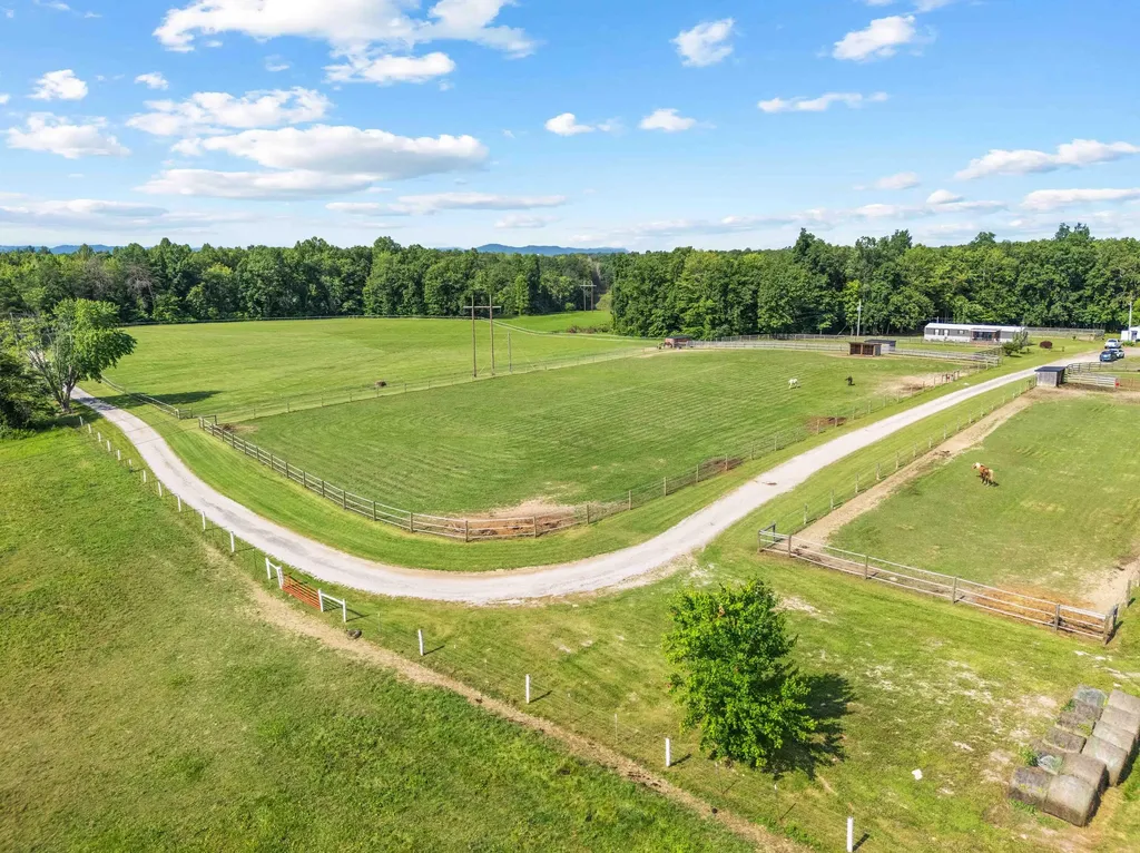 1100 Doublegate Road Jeffersonville KY 40337