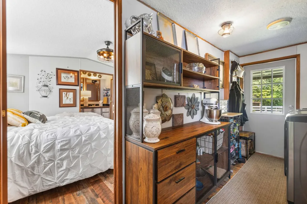 1100 Doublegate Road Jeffersonville KY 40337
