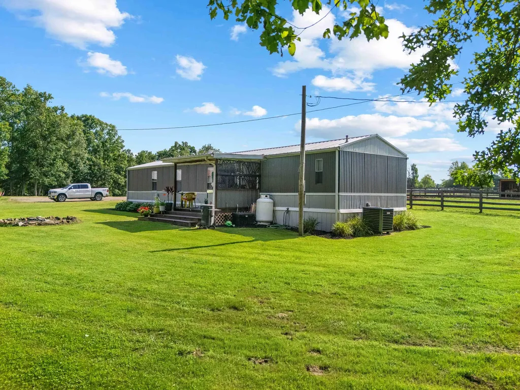 1100 Doublegate Road Jeffersonville KY 40337