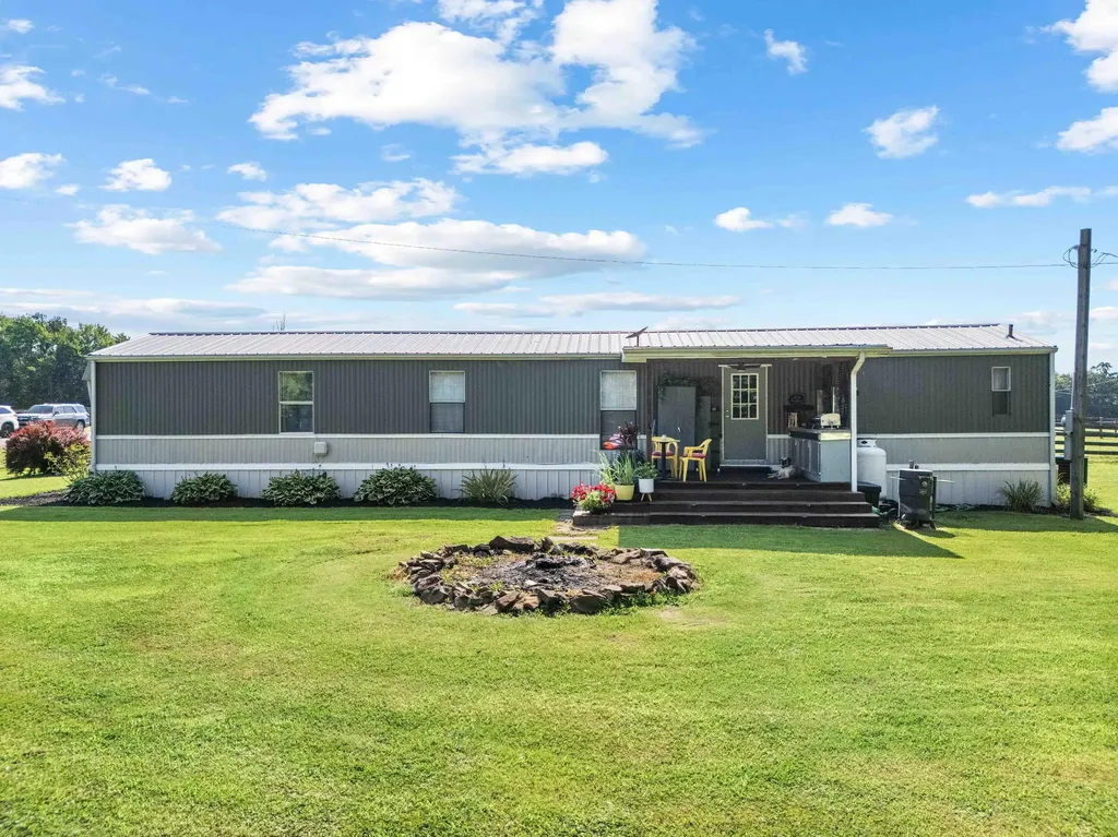 1100 Doublegate Road Jeffersonville KY 40337