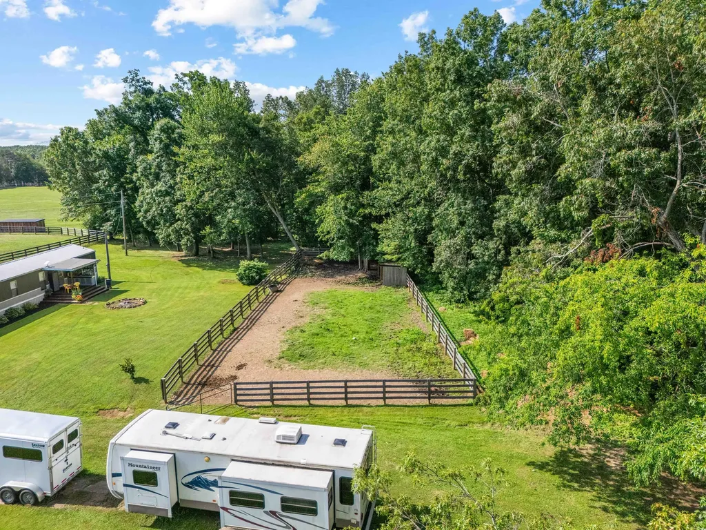 1100 Doublegate Road Jeffersonville KY 40337