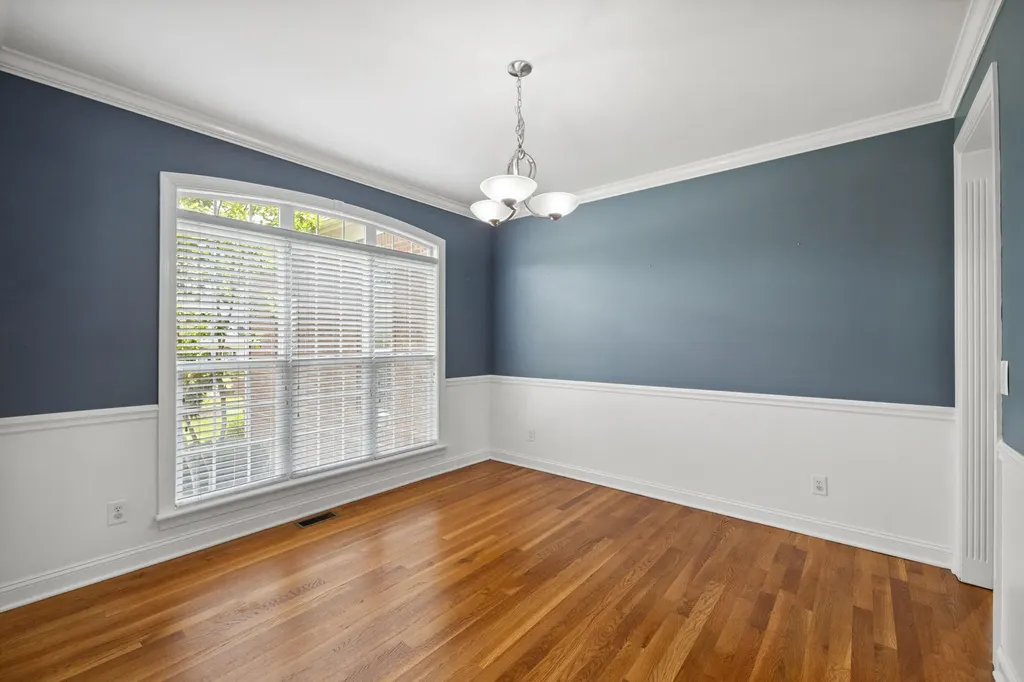 210 Whispering Brook Drive Nicholasville KY 40356