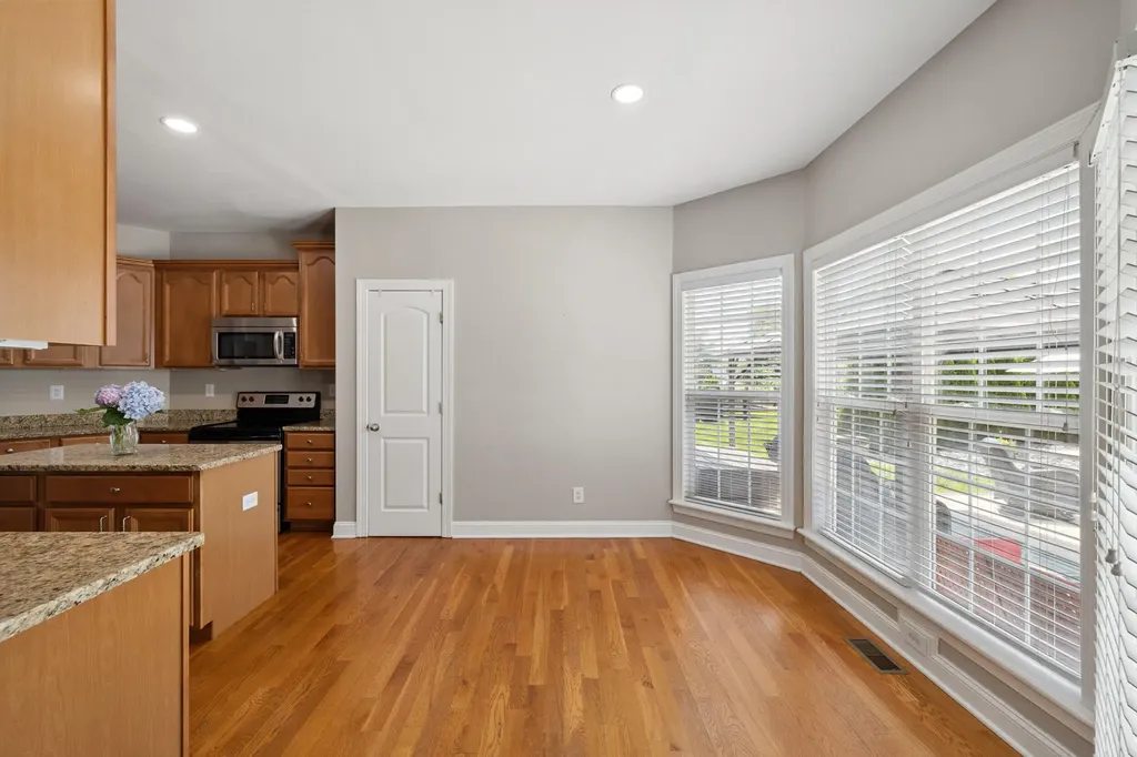 210 Whispering Brook Drive Nicholasville KY 40356