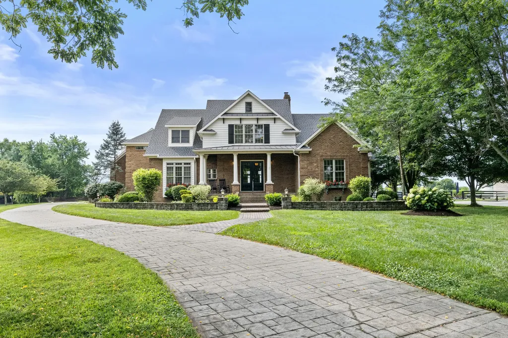 1047 Wil Rose Lane Versailles KY 40383
