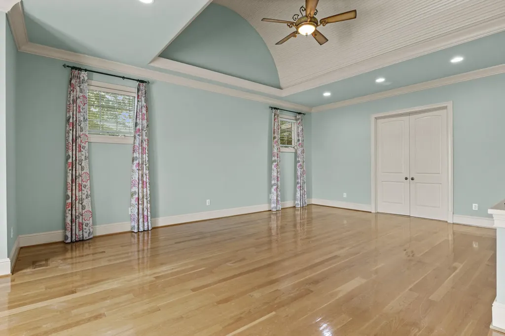 1047 Wil Rose Lane Versailles KY 40383
