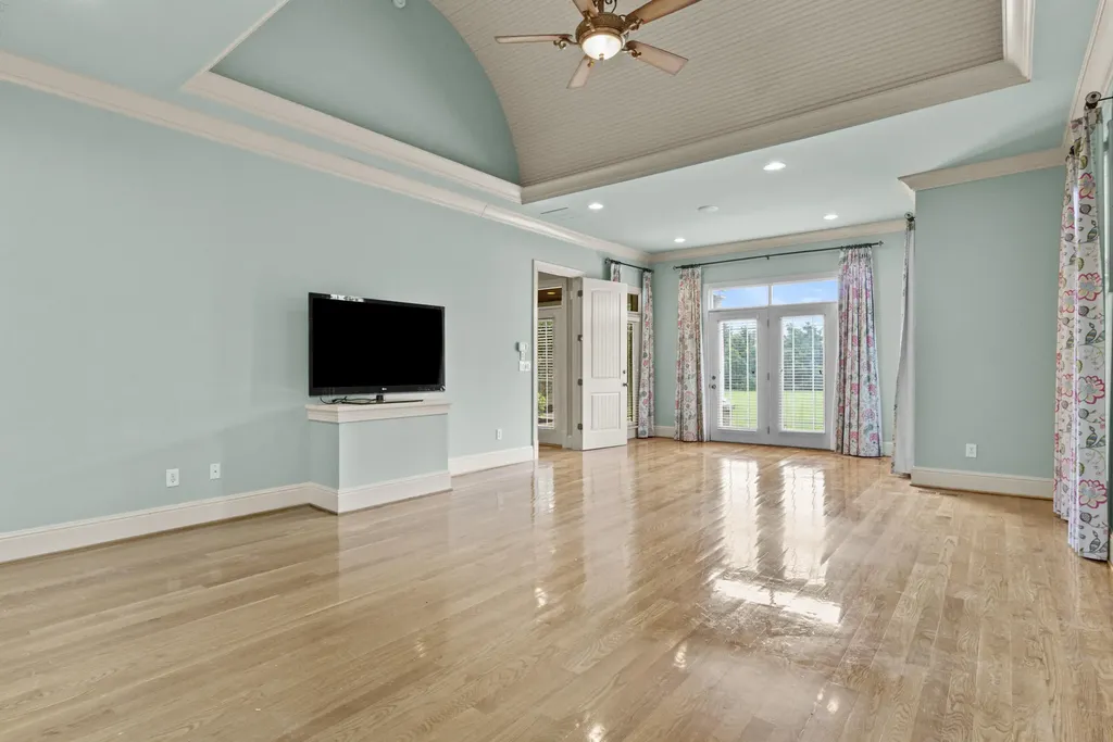 1047 Wil Rose Lane Versailles KY 40383
