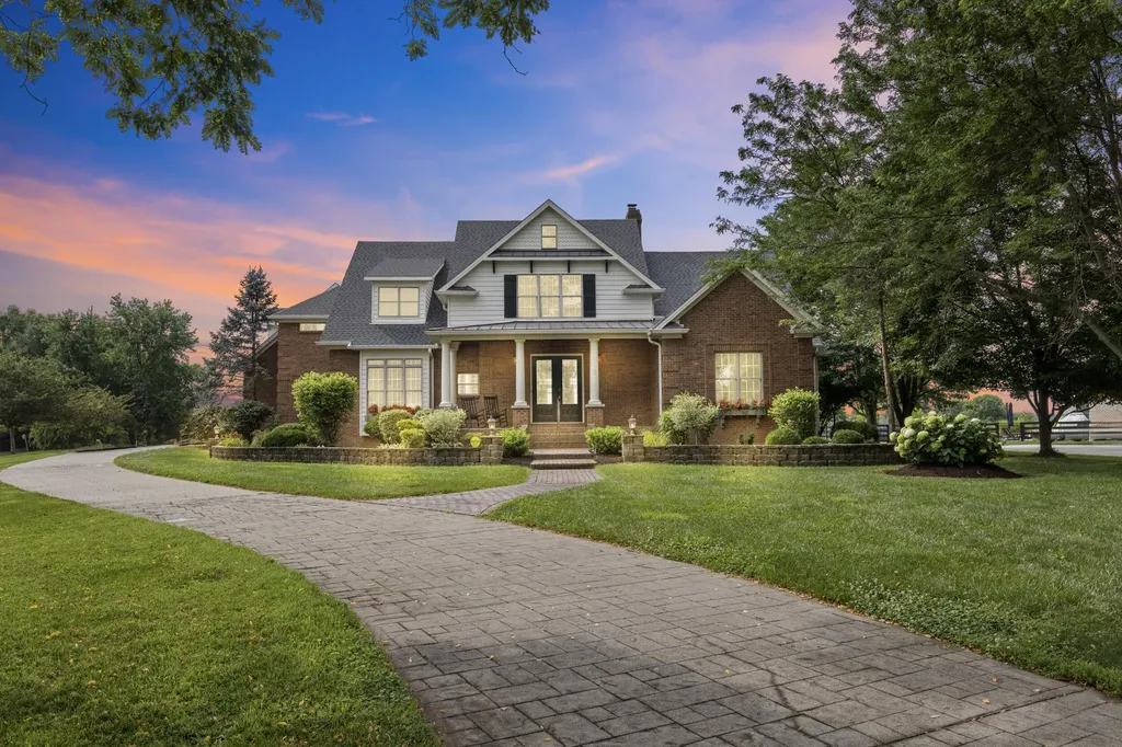 1047 Wil Rose Lane Versailles KY 40383
