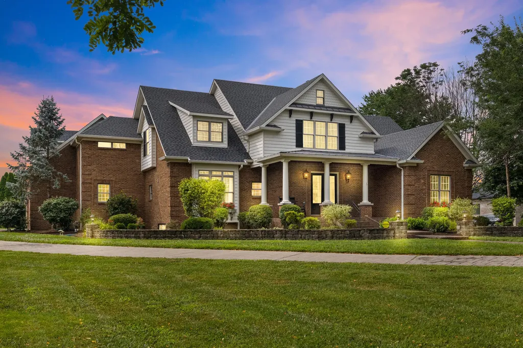 1047 Wil Rose Lane Versailles KY 40383