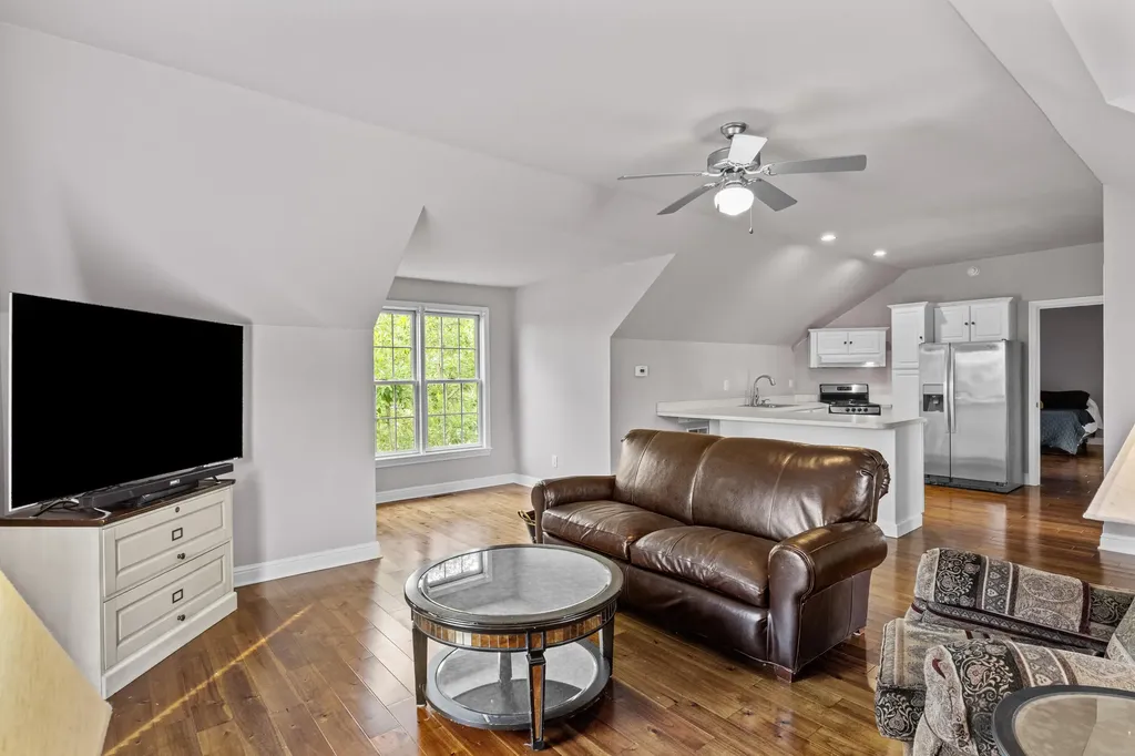 1047 Wil Rose Lane Versailles KY 40383