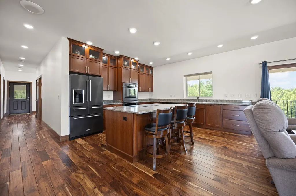 1824 Kingtown Road Strunk KY 42649