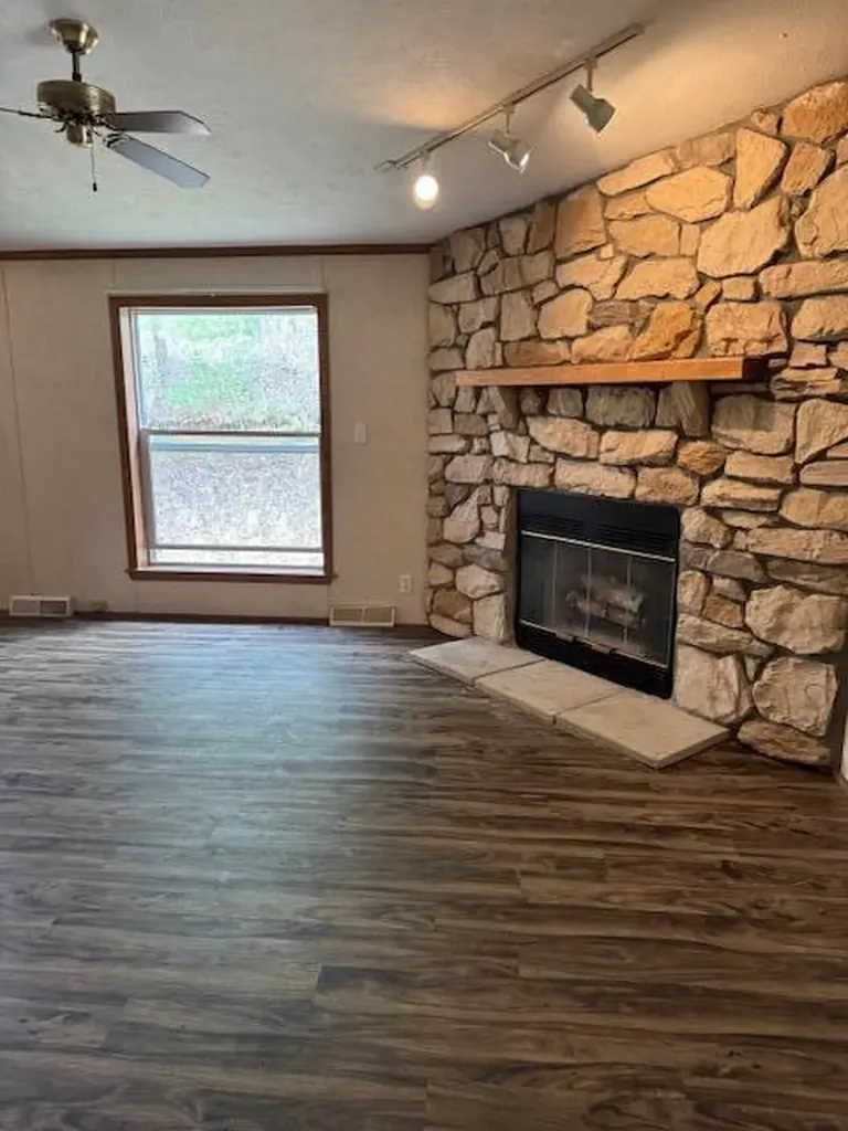 315 Moonbeam Lane Williamsburg KY 40769