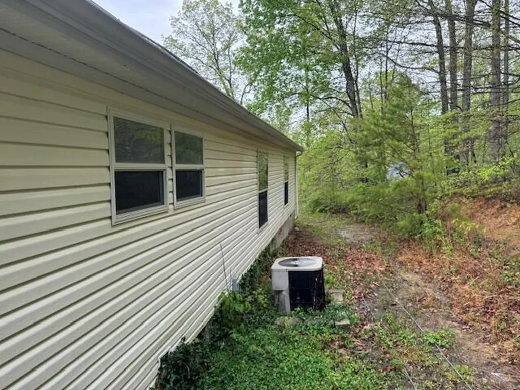 315 Moonbeam Lane Williamsburg KY 40769