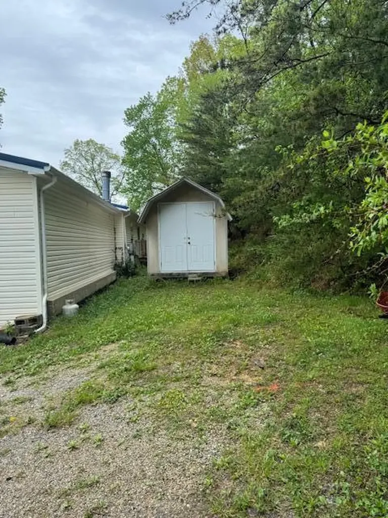 315 Moonbeam Lane Williamsburg KY 40769