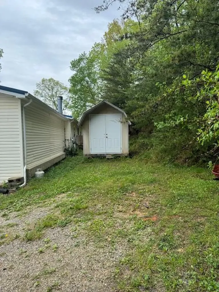315 Moonbeam Lane Williamsburg KY 40769