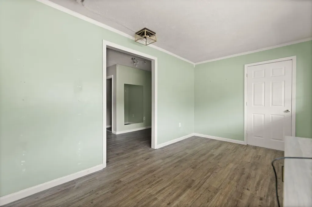5649 Main Street Clay City KY 40312