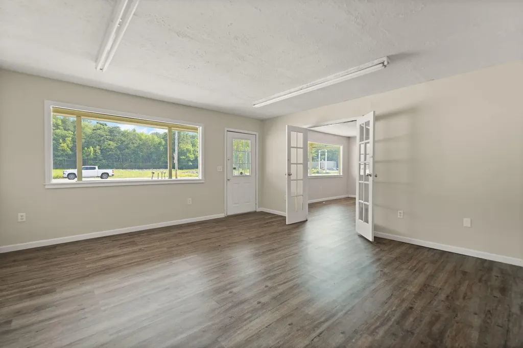 5649 Main Street Clay City KY 40312