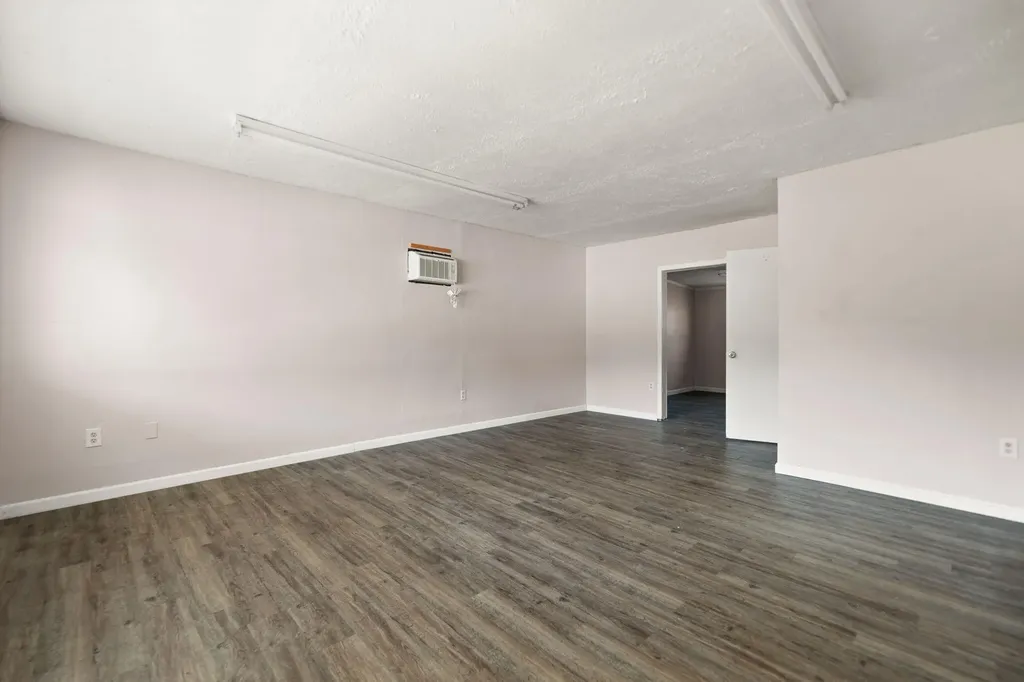 5649 Main Street Clay City KY 40312