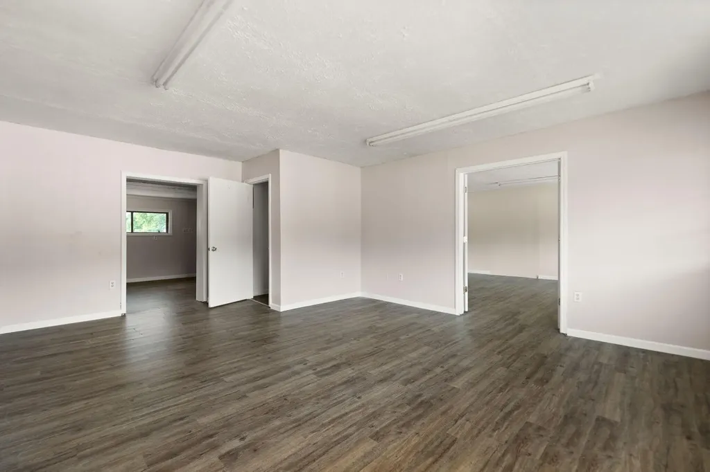 5649 Main Street Clay City KY 40312